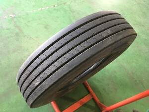 s392-4-4 ☆225/90R17.5 中古1本！ ヨコハマ RY237 2018年製 残溝8ｍｍ スペア用に♪ K35