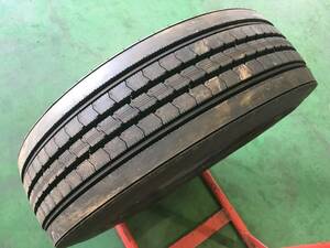 s396-4-4 ☆215/70R17.5 BS R225 中古1本！ ブリヂストン 2023年製 残溝たっぷり 美品です♪ k30