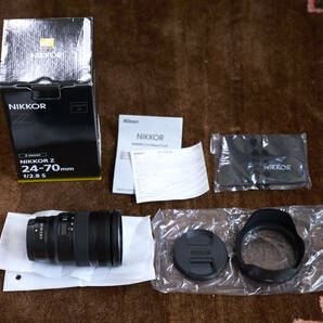 付属品完備 Nikon ニコン ミラーレスカメラ用 レンズ NIKKOR Z 24-70mm f/2.8 S 大三元 標準ズームの画像1