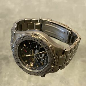 傷汚れあり 動作未確認 ジャンク ELGIN エルジン ACD メンズ腕時計 3針 FK-1093-C チタン 文字盤ブラック シルバーの画像3