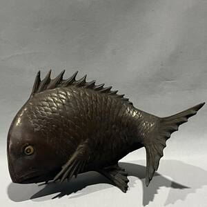  鯛の置物 縁起物 鯛 タイ 魚 鋳物製 金属工芸 和風 オブジェ インテリア コレクション