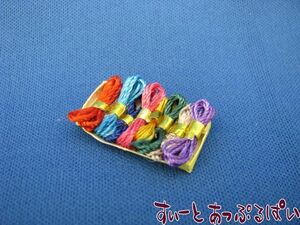 クリックポスト可 ミニチュア トレイ入り刺繍糸セット SAD792 ドールハウス用