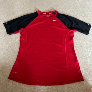 半袖Tシャツ　赤×黒