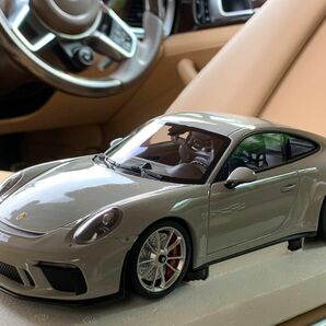 1/18 ミニチャンプス　ポルシェ911GT3ツーリング　クレヨン