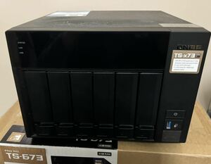 【QNAP】キューナップ / NAS / TS-673 / CPU：AMD Embedded Rシリーズ RX-421ND(2.1GHz) 中古