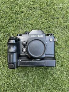 コンタックス一眼レフ RSⅡ クオーツ　フィルムカメラ　とボディワインダーW-3付き シャッターが切れないためジャンク品