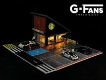 即納　G-FANS 1/64 スターバックス　ジオラマ　点灯 組立式　駐車場付き　新品未開封_画像1