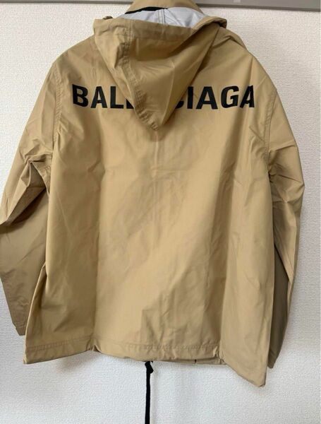 BALENCIAGA バックロゴ オーバーサイズ レインコート