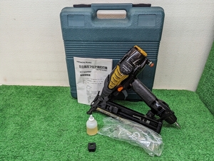 中古品 HITACHI 日立工機 高圧 フロア用 釘打ち機 NT50HMF