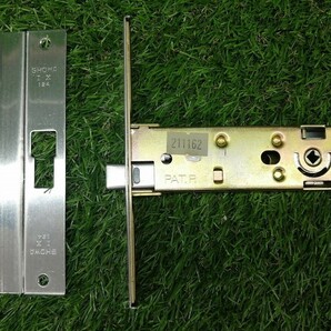 未使用品 U-SHIN SHOWA ユーシンショウワ 25～42mm アルミドア取替錠 取替玉座 DAC-100の画像4
