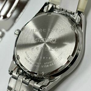 【稼働品】SEIKO セイコー ソーラー腕時計 WATER RESISTANT デイデイト V158-0AZ0 メンズ 黒文字盤 箱付きの画像8