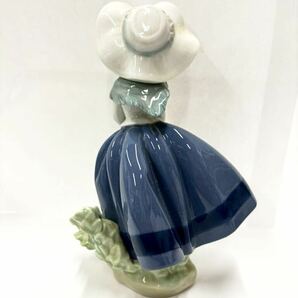 1円〜 リヤドロ LLADRO きれいな花ばかり 陶器人形 少女 花 陶器 西洋陶磁 オブジェ インテリア 置物 の画像2