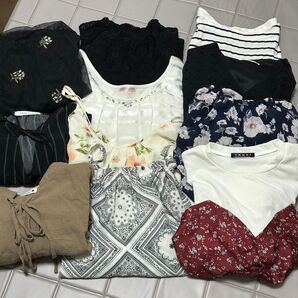 11点トップスまとめ売り!!