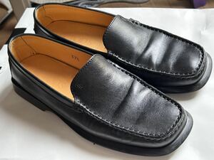 美品！トッズTOD’S 女性用　本革シューズ、黒、38