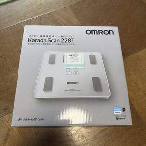 未使用品 送料無料 OMRON オムロン 体重体組成計 HBF-228T カラダスキャン 体重計 Bluetooth