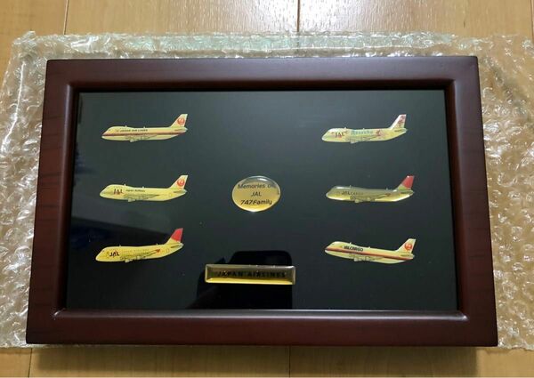 JAL 747 Family メモリアルピンズセット