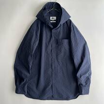 【美品】Pilgrim Surf+Supply size/M (iz) 春夏 薄手 ピルグリム シアサッカー フーディ フーデッド シャツ ジャケット パーカー ネイビー_画像3