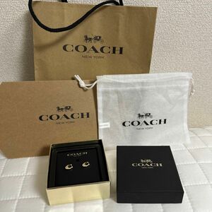 数回程度使用したcoachのピアスです。袋と箱もつけて送らさせていただきます。