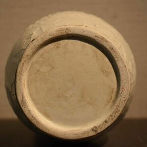 【GE】R355【コレクター所蔵品】時代 白磁陽刻花瓶 /中国古玩 中国美術 骨董品 時代品 美術品 古美術品の画像5