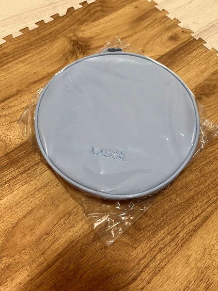 コスメブランドLADOR ハンドルバッグ ポーチ 非売品