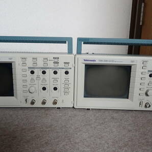 Tektronix/テクトロニクス デジタルオシロスコープ TDS220 100MHz 1GS/s 2台セット ジャンクの画像1