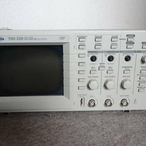 Tektronix/テクトロニクス デジタルオシロスコープ TDS220 100MHz 1GS/s 2台セット ジャンクの画像10