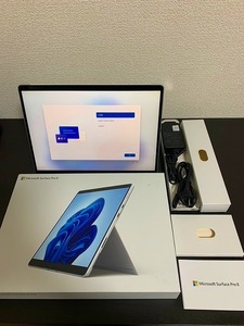 ■マイクロソフト Surface Pro 8 /第11世代 Core-i5 /8GB/256GB / プラチナ