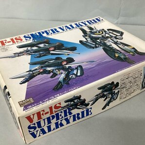 BANDAI バンダイ プラモデル 未組立 1/100 超時空要塞マクロス MACROS VF-1S 可変スーパーバルキリー 3タイプに変形するの画像2