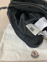 希少定価92000円　8割引き即決！　保存袋付き　MONCLER モンクレール ダブルジップ　ポーチ　ブラックカラー_画像9