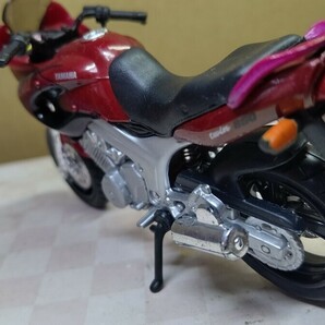 スケール 1/18 YAMAHA TDM ！ 世界の名バイクコレクション！ Maistの画像6