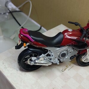 スケール 1/18 YAMAHA TDM ！ 世界の名バイクコレクション！ Maistの画像9