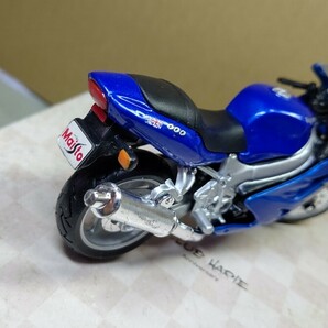 スケール 1/18 TRIUMPH TT 600 ！ 世界の名バイク！ 左ウインカー欠落。 Maistの画像7