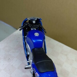 スケール 1/18 TRIUMPH TT 600 ！ 世界の名バイク！ 左ウインカー欠落。 Maistの画像6