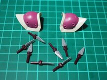 ☆FML30☆ジャンク★バンダイ HG 1/144 イフリート・シュナイド 肩部のみ ジャンク部品取り 完成品_画像4