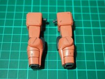 ☆FMP03☆ジャンク★バンダイ MG 1/100 シャア専用 ザクⅡ（Ver.2.0）腕部のみ ジャンク部品取り 完成品_画像3