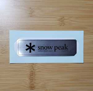 snow peak スノーピーク ロゴステッカー　メタリック（シルバー)小
