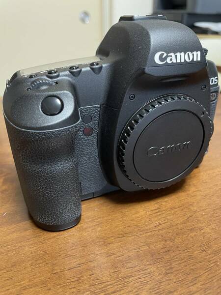 ★ Canon キャノン EOS 5D Mark Ⅱ レンズなし バッテリー2個 充電器 取説 ポケットガイド 良品 ★