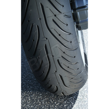 MICHELIN Pilot Road4 CBR650 CBR600RR 400X CB400F CBR400R VFR800X NC750X MT-01 FJR1300 120/70ZR17 M/C 58W TL フロント タイヤ 前輪_画像7