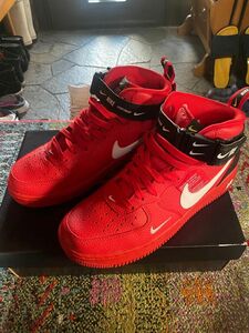 AIR FORCE 1 MID '07 LV8