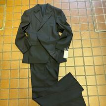 《新品》礼服 シングル2Bスーツ サイズ AB4 ワンタック アジャスター(サイズ調節機能パーツ) ブラック フォーマル 冠婚葬祭 メッシュ裏地_画像1