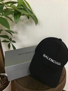 BALENCIAGAロゴキャップ 帽子