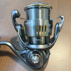 ダイワ 23エアリティ LT2500S-DH ハンドル無し DAIWA AIRITY スピニングリール 中古品の画像4