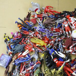 1円～ よろず売り 260個 ウルトラマン 戦隊シリーズ 戦隊 車玩具 玩具 大量 まとめ まとめ売り ジャンク 動作未確認 よろずの画像3