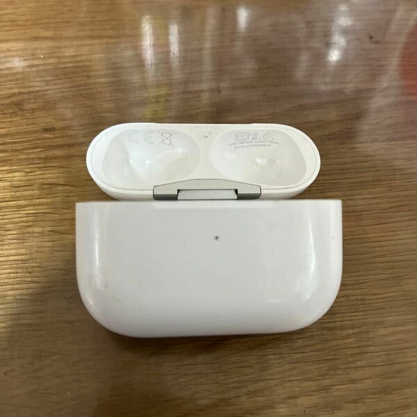 2-6 Apple AirPods Pro ケース A2190 ケースのみ イヤホン無し