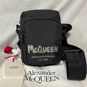  new goods genuine article regular goods Alexander McQueen men's shoulder bag black Logo body bag black 