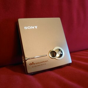 【SONY】MZ-E710 WALKMAN PORTABLE MD MDLP PLAYER ソニー ウォークマン ポータブル MDプレーヤー ジャンクの画像1