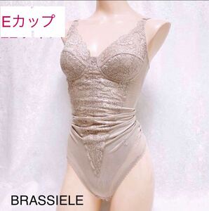 475 BRASSIELE 高級 Eカップ　ハイレグ ボディスーツ ポリエステル生地★ ★整理品★補正下着　クロッチ開閉ボタン付き