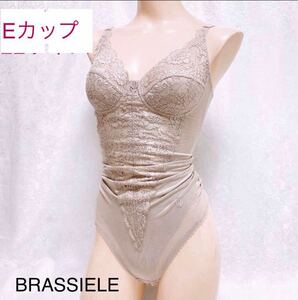 486 BRASSIELE 高級 Eカップ　ハイレグ ボディスーツ ポリエステル生地★ ★整理品★補正下着　クロッチ開閉ボタン付き