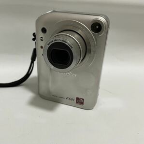 動作品 デジタルカメラ FUJIFILM FinePix F601 富士フィルム コンパクトデジタルカメラ デジカメ の画像2