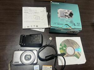 ★☆ 動作確認済み　富士フイルムのコンパクトカメラFUJIFILM FinePix JX300 メモリーカード　2GB付き